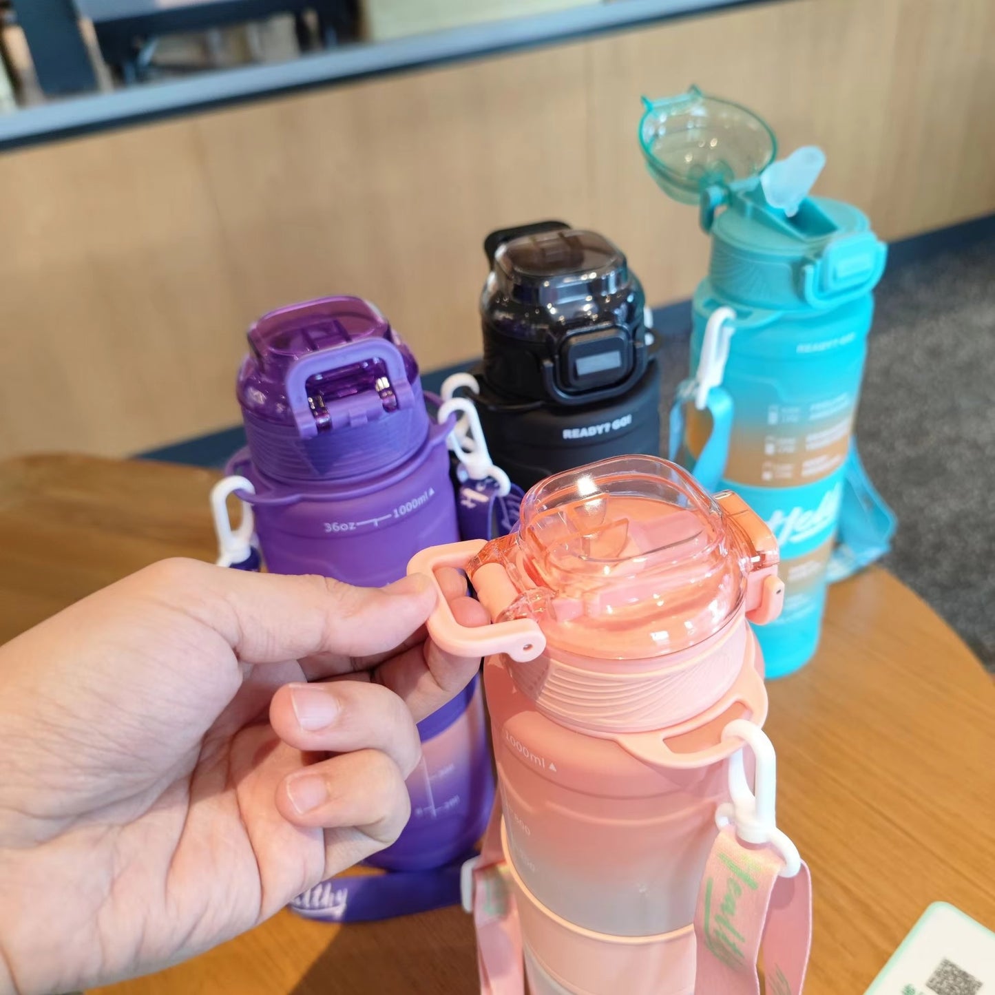 Hello - 1000ML Gradient Matte Sports Water Bottle