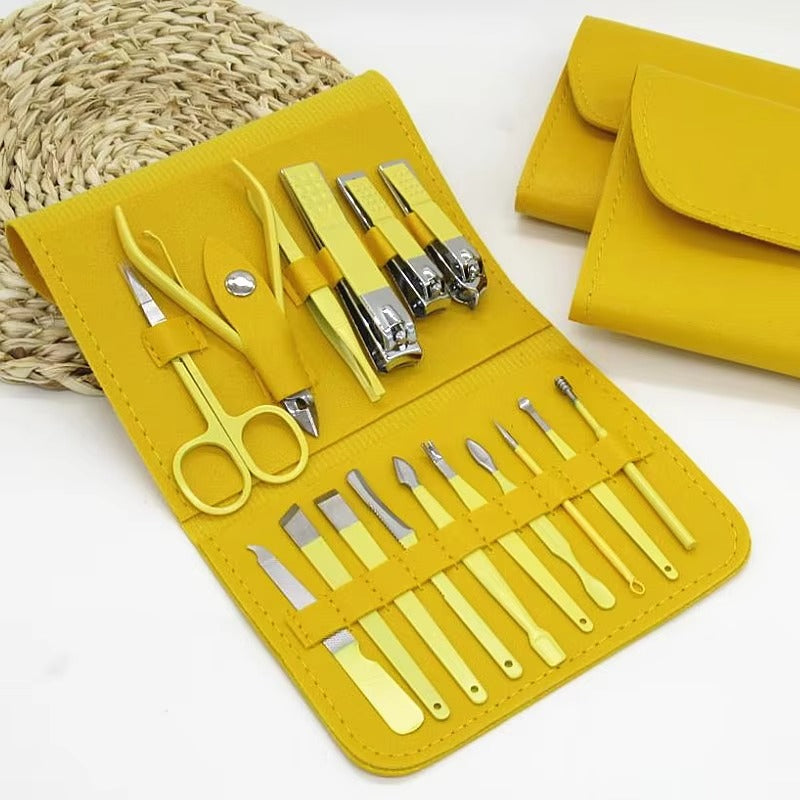 16 PCS Manicure & Pedicure Grooming Kit